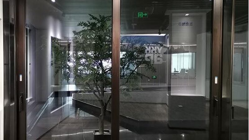 防火窗框架材质对比分析：安全与性能的权衡之道